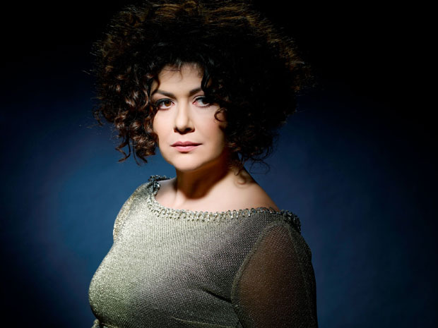 Дивна Љубојевић: Духовна музика је опасна!